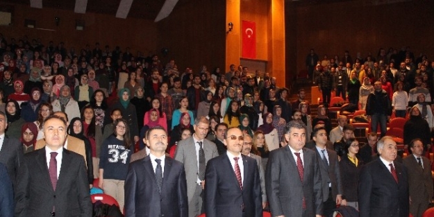 Atatürk Üniversitesinde Öğretmenler Günü Programı Düzenlendi