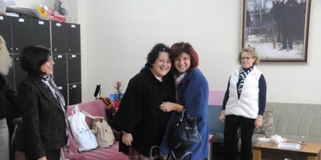 Süleymanpaşa Belediyesi Öğretmenleri Yalnız Bırakmadı