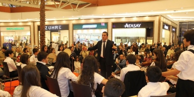 Ceylan Karavil Park’ta Öğretmenler Günü Coşkusu