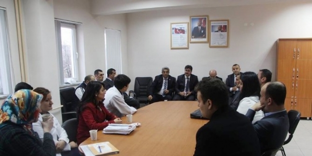 Kaymakam Savran Ve Başkan Çalişkan’dan Öğretmenlere Öğretmenler Günü Ziyareti