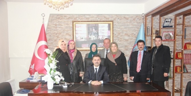 Ak Parti’den Öğretmen Günü Etkinliği