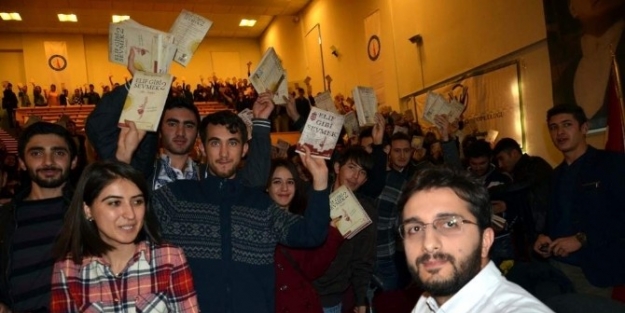 Yazar Hikmet Anıl Öztekin’den Söyleşi Ve İmza Günü