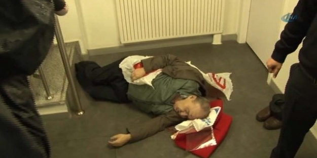 Banka şubesinde şok ölüm