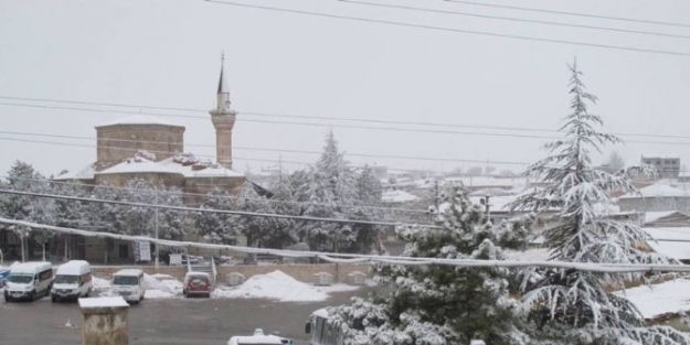 Eskişehir’e Yılın İlk Karı Yağdı