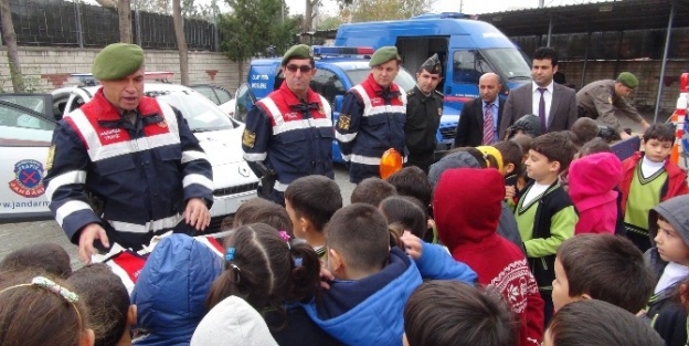 İlkokul Öğrencilerine Jandarma Tanıtıldı