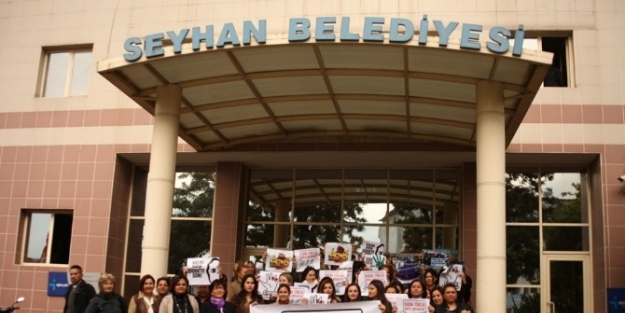 Seyhan Belediyesi’nin Kadın Çalişanlarindan Şiddet Protestosu