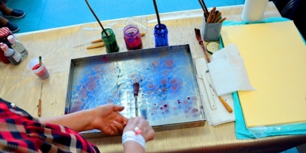 Psikiyatri Hastaları Ebru Yaptı