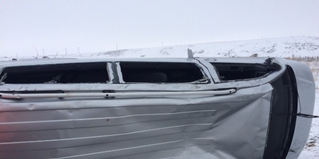 Pasinler Karayolunda Kaza: 9 Yaralı