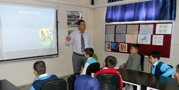 Gölbaşı’nda Sınav Öncesi Öğrencilere Uyarı