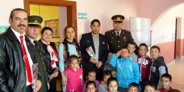 Jandarmadan Öğretmenlere Jesti