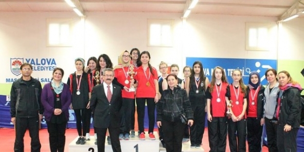 Yalova’daki Okul Sporlarında İlk Şampiyonlar Belirlendi