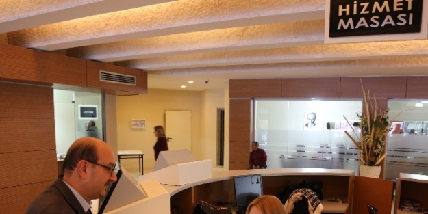 Selçuk’ta ’’hizmet Masası’’ndan Eshot 65 Yaş Kartı