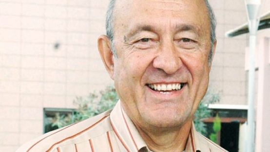 Türbanı engelleyen profesöre hapis cezası