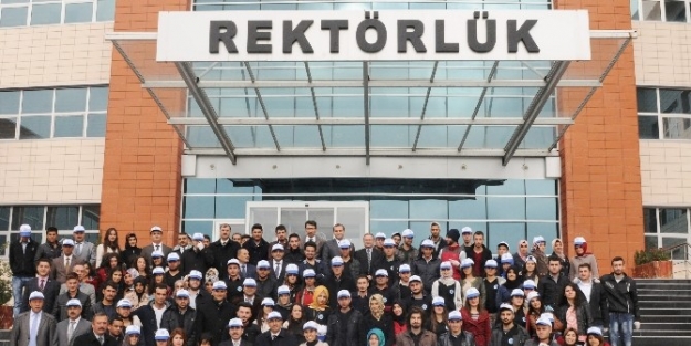 Üniversitenin Temizlik Gönüllüleri