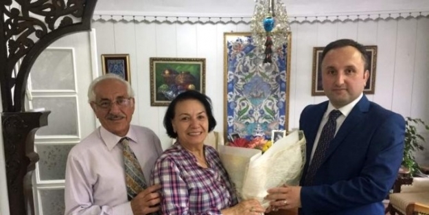 Müdür Coşkun Esen, Emekli Öğretmenleri Evlerinde Ziyaret Etti