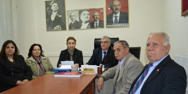 Chp Kula Kadın Kolları’ndan ’kadına Şiddete Hayır’ Açıklaması