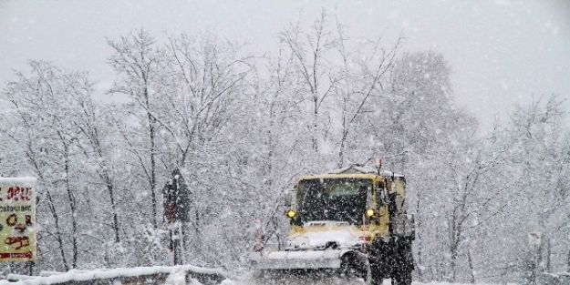 Karla Mücadele Ekipleri Hazır Bekliyor