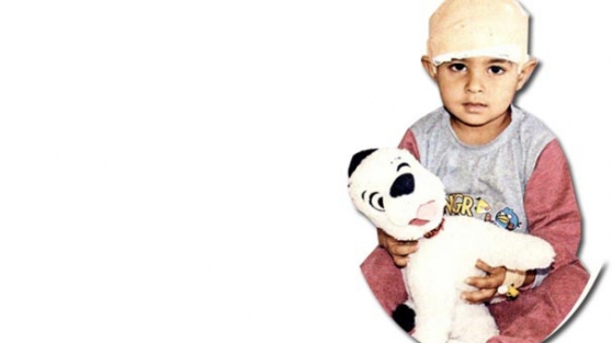 Başını taşa vurarak hayatı kurtuldu