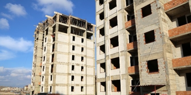 Başkan Fadıloğlu Zeytinli Konutlarını İnceledi