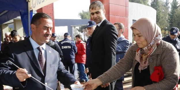 Şahinbey’de Personele Ve Vatandaşlara Aşure İkrami