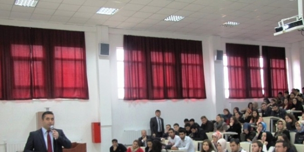 Öğrencilere Madde Bağımlılığı Ve Zararlı Alışkanlıklar Konferansı