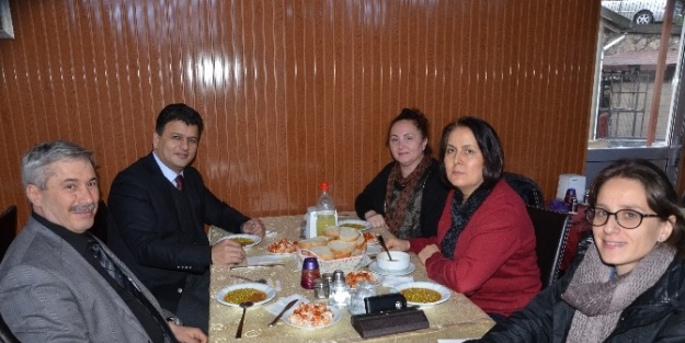 Şahin, Üniversitede Öğrencilerle Buluştu