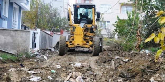 Tekirdağ’da Yol Ve Engelli Rampalarının Yapımı Devam Ediyor