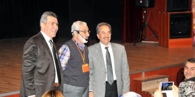 Prof. Dr. Açıkalın Büyülü Kapının Sihirli Anahtarını Anlattı