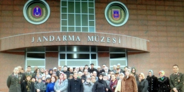 Şehit Aileleri Ve Gazilere Başkent Gezisi