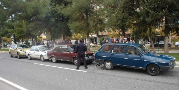 Adıyaman’da Zincirleme Trafik Kazası