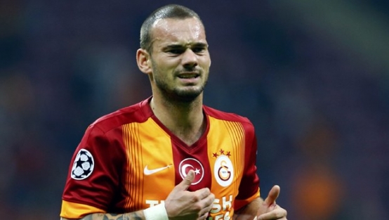 Galatasaray'da şok! Sneijder gidiyor mu?