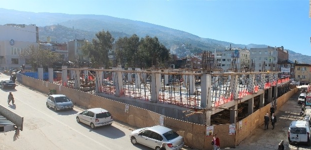 Tire’nin Yeni İş Merkezi İnşaati Yükseliyor