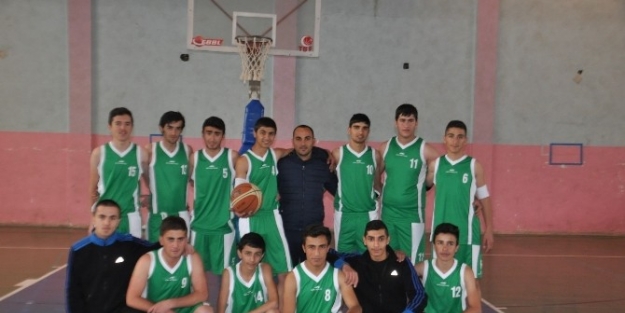 Hakkari’de Okullar Arası Basketbol İl Birinciliği