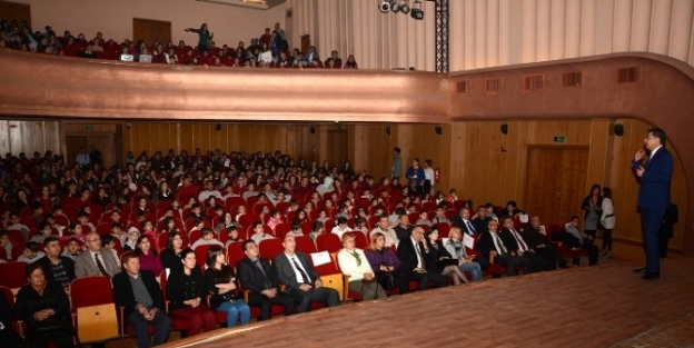 Yaman, Öğrencilere Ağız Diş Sağlığı Bilgilendirmesi Yaptı