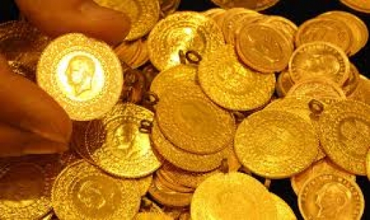 Baca deliğine sakladığı altınları çalındı