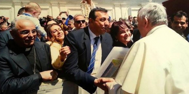 Papa, İstanbul ziyaretine onu da davet etti