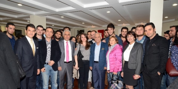 Adana Btü Öğrencileri İş Adamları İle Tiyatroda Buluştu