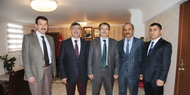 Belediye Başkanı Akdoğan’dan Öğretmenlere Ziyaret