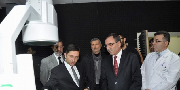 Ahi Evran Üniversitesi Tıp Fakültesi’de Taş Kırma Ünitesi Açıldı