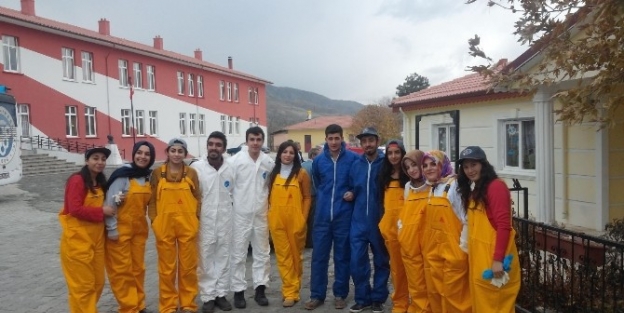 Bilinçli Gençler Kulübünden Anaokuluna Örnek Çalişma