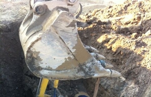 Düzce Belediyesinden Patlayan Su Borusuna Anında Müdahale