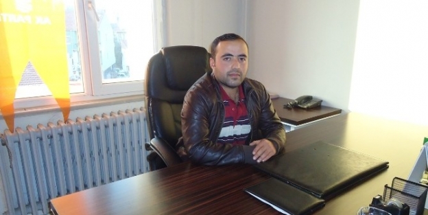 Ak Parti Malkara İlçe Gençlik Kolları Başkanı Bayrakçeken: "gençler Siyasete Atılmalı"