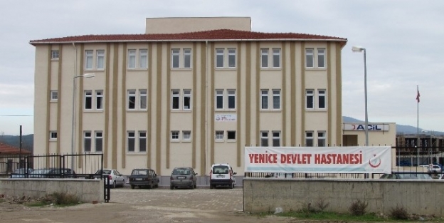 Yenice Devlet Hastanesi Geçici Binada Hizmet Vermeyi Sürdürüyor