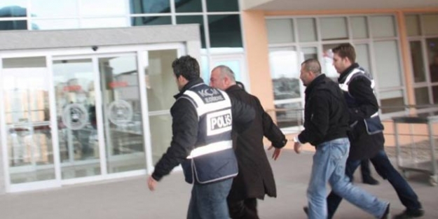 Tarihi eser karşılığında pasaport!