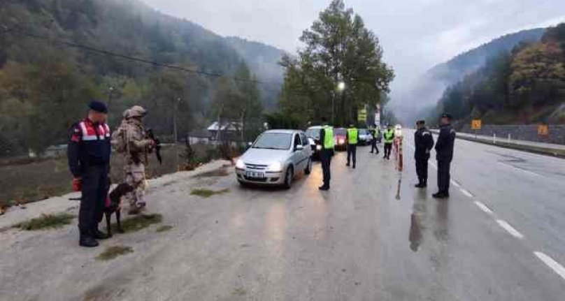 Bursa'da 379 jandarma ile 'Huzur Güven Uygulaması'