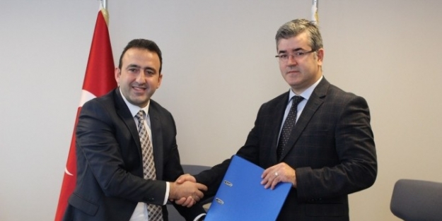 Tekirdağ Kamu Hastaneleri Birliği Genel Sekreterliği İle Trakyaka Arasında ’teknik Destek Programı 2. Eğitim Projesi’ İmzalandi