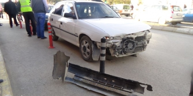 Erzincan’da Maddi Hasarlı Trafik Kazası