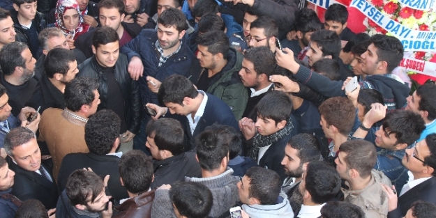 Kurtlar Vadisi izdihamı