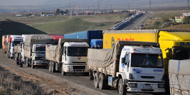 Sınırdaki kuyruğun ucu gözükmüyor