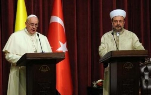 Papa'ya tarihi mektup hediye edildi